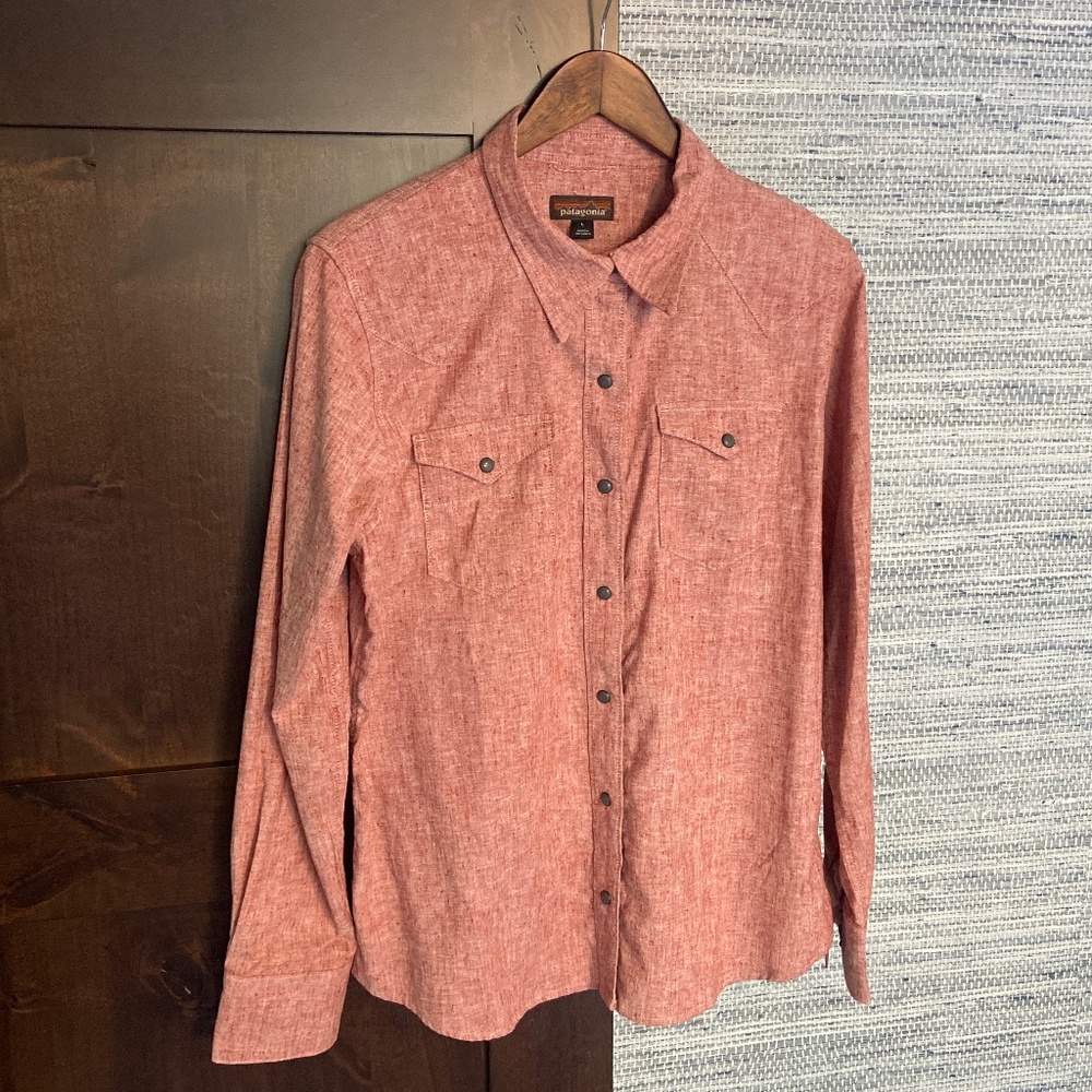 Patagonia Women’s Large Red Pearl Snap Hemp Blend Long Sleeve Shirt